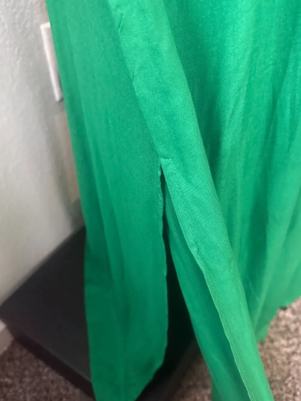 VINCE CAMUTO SLEEVELESS MAXI DRESS - Picture 3 of 7